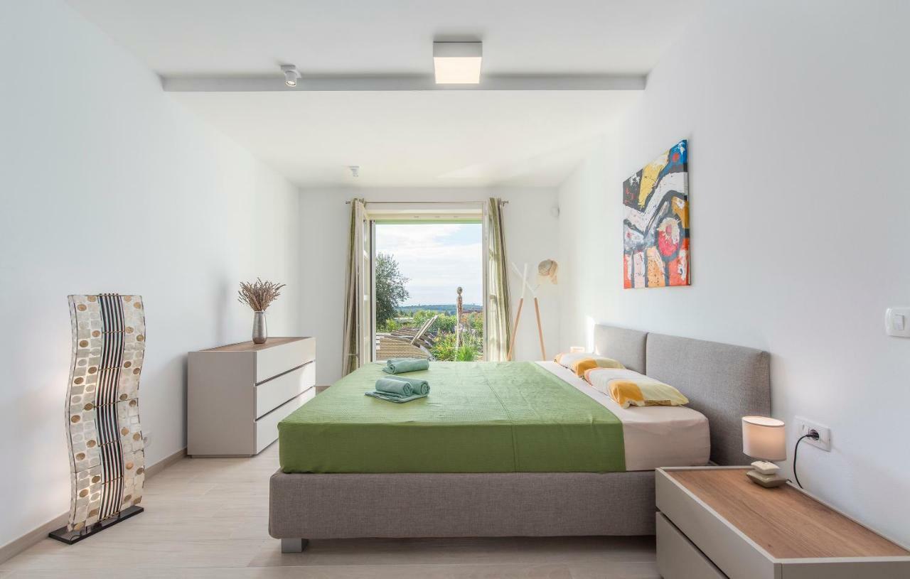 Design And Luxury Villa With Pool Kukci Exterior photo